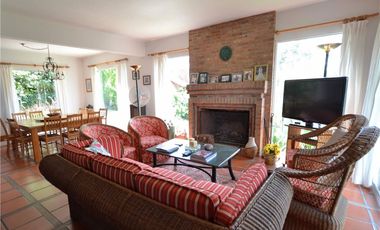 Venta Importante Casa en Carilo