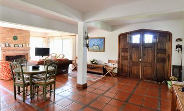 Venta Importante Casa en Carilo
