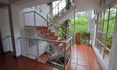 Venta Importante Casa en Carilo