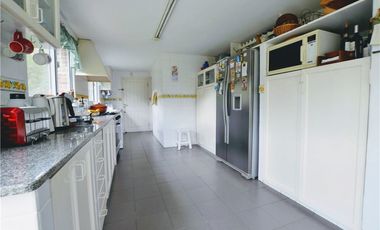 Venta Importante Casa en Carilo