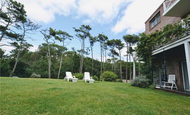 Venta Importante Casa en Carilo