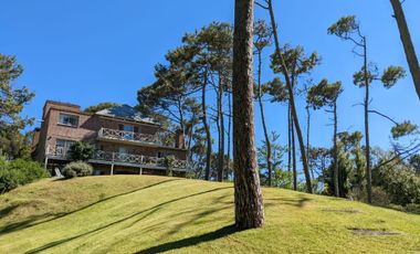 Venta Importante Casa en Carilo