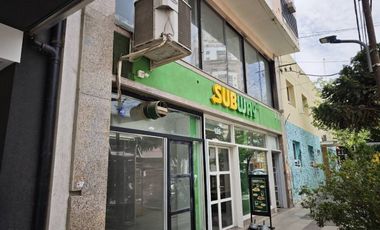 ALQUILER COMERCIAL FRENTE A CALLE MICROCENTRO NQN