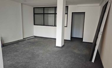 ALQUILER COMERCIAL FRENTE A CALLE MICROCENTRO NQN
