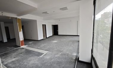 ALQUILER COMERCIAL FRENTE A CALLE MICROCENTRO NQN