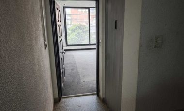 ALQUILER COMERCIAL FRENTE A CALLE MICROCENTRO NQN