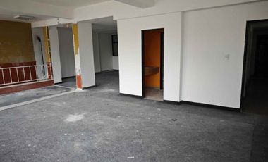 ALQUILER COMERCIAL FRENTE A CALLE MICROCENTRO NQN
