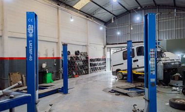 VENTA LOCAL COMERCIAL PLOTTIER