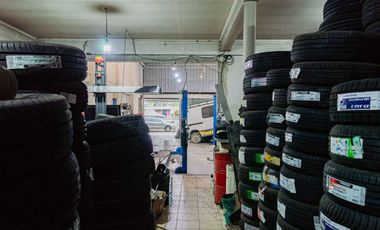 VENTA LOCAL COMERCIAL PLOTTIER