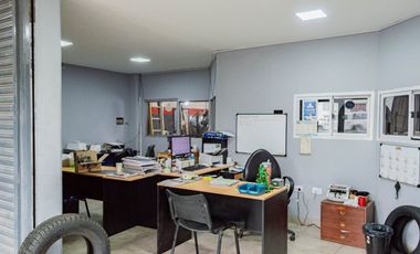 VENTA LOCAL COMERCIAL PLOTTIER