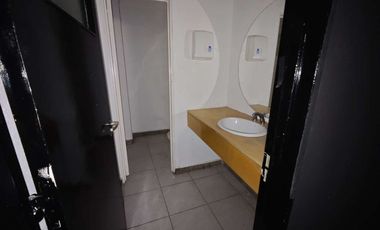 ALQUILER COMERCIAL 80m2 J. A. ROCA MICROCENTRO NQN