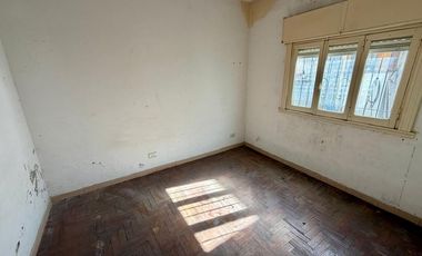 PH 2 AMBIENTES EN VENTA VILLA DOMINICO CON PATIO