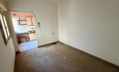 PH 2 AMBIENTES EN VENTA VILLA DOMINICO CON PATIO