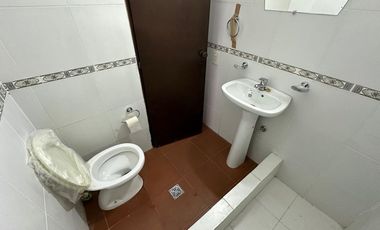 DEPOSITO EN VENTA EN BLOCK AVELLANEDA OPORTUNIDAD