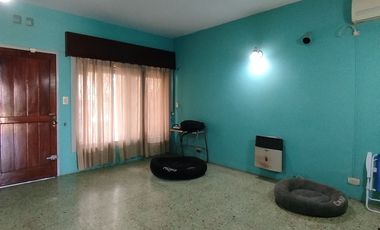 venta casa amplio parque cuatro ambientes moreno