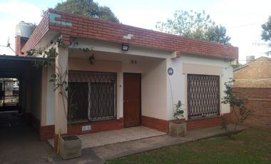venta casa amplio parque cuatro ambientes moreno