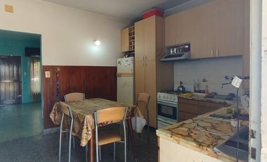 venta casa amplio parque cuatro ambientes moreno