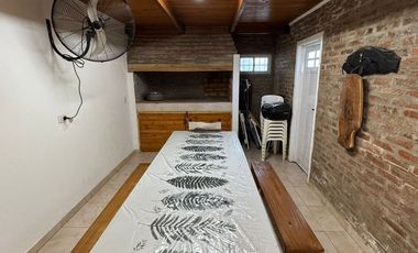 VENTA CASA DOS DORMITORIOS -  BARRIO NORTE