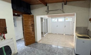 VENTA CASA DOS DORMITORIOS -  BARRIO NORTE