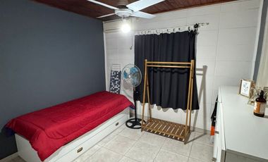 VENTA CASA DOS DORMITORIOS -  BARRIO NORTE