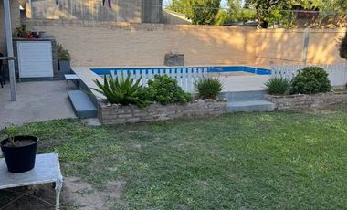 VENTA CASA DOS DORMITORIOS -  BARRIO NORTE