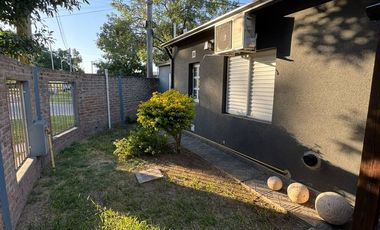 VENTA CASA DOS DORMITORIOS -  BARRIO NORTE