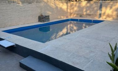 VENTA CASA DOS DORMITORIOS -  BARRIO NORTE