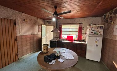 VENTA DE CASA EN BARRIO OESTE