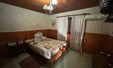 VENTA DE CASA EN BARRIO OESTE