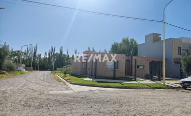 ALQUILER CASA EX ZONA PEAJE - CENTENARIO