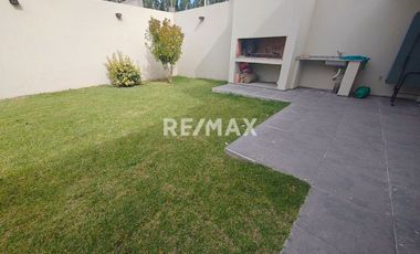 ALQUILER CASA EX ZONA PEAJE - CENTENARIO