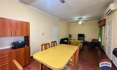CASA EN VENTA 5 AMBIENTES EN LUIS GUILLON