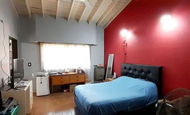 CASA 4 AMBIENTES EN VENTA EN LONGCHAMPS