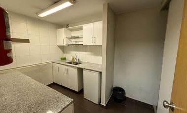 ALQUILER OFICINA MICROCENTRO CON 2 COCHERAS