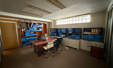 ALQUILER OFICINA MICROCENTRO CON 2 COCHERAS