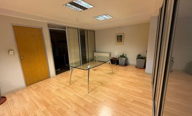 ALQUILER OFICINA MICROCENTRO CON 2 COCHERAS