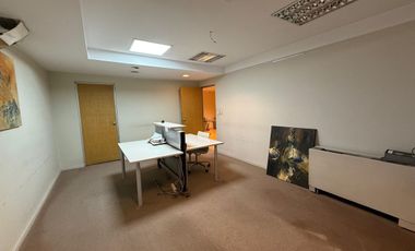 ALQUILER OFICINA MICROCENTRO CON 2 COCHERAS