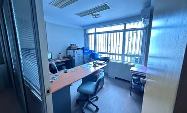 ALQUILER OFICINA MICROCENTRO CON 2 COCHERAS