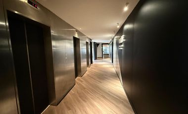 ALQUILER OFICINA MICROCENTRO CON 2 COCHERAS