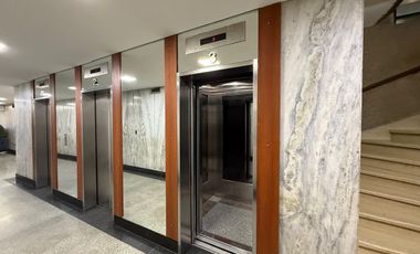 ALQUILER OFICINA MICROCENTRO CON 2 COCHERAS