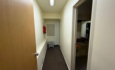 ALQUILER OFICINA MICROCENTRO CON 2 COCHERAS