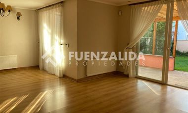 Casa en Arriendo en PINARES