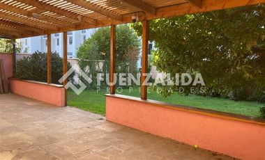 Casa en Arriendo en PINARES