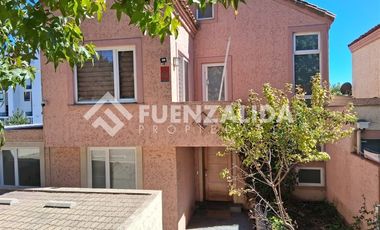 Casa en Arriendo en PINARES