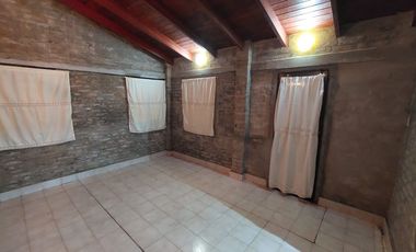 Casa Quinta en Esquina Villa del plata Norte