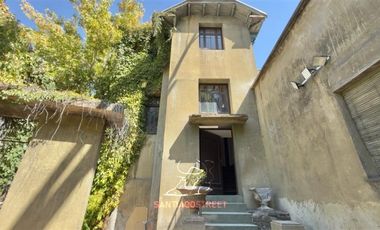 Casa en Venta en AL COSTADO DE LA CHASCONA DE PABLO NERUDA