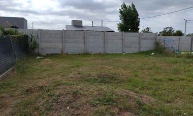 Casa en Barrio Las Fincas Ibarlucea. A terminar