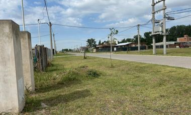 Casa en Barrio Las Fincas Ibarlucea. A terminar