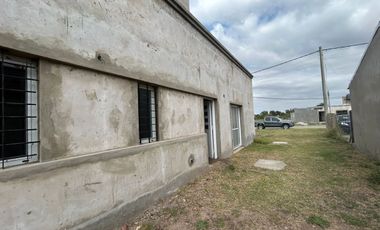 Casa en Barrio Las Fincas Ibarlucea. A terminar