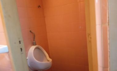 DEPÓSITO O LOCAL DE 52 M² CUBIERTOS CON 2 BAÑOS